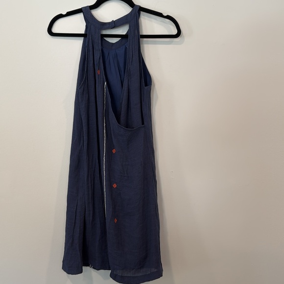 THML Anthropologie Navy Embroidered Boho Shift Dress Size Small - Picture 6 of 9
